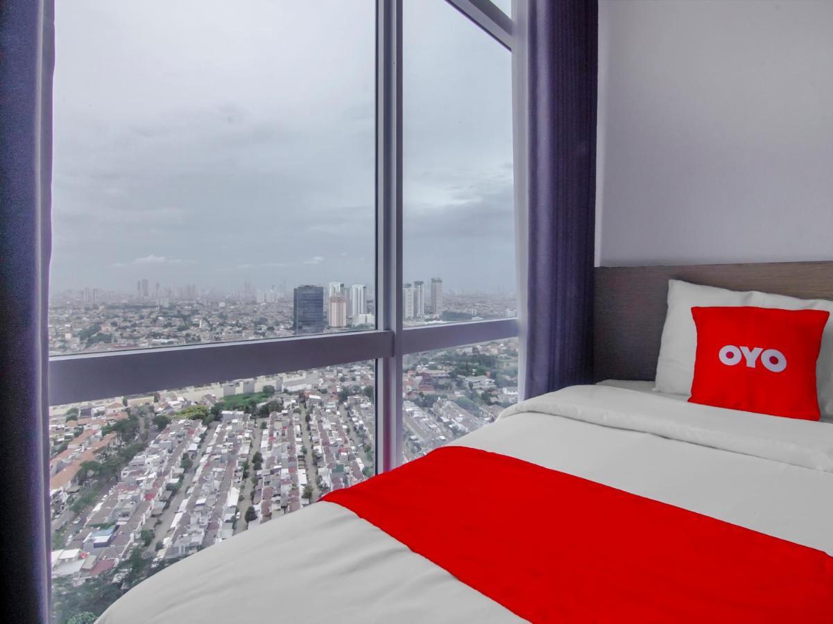 Готель Oyo 90130 Puri Mansion Diorama Джакарта Екстер'єр фото
